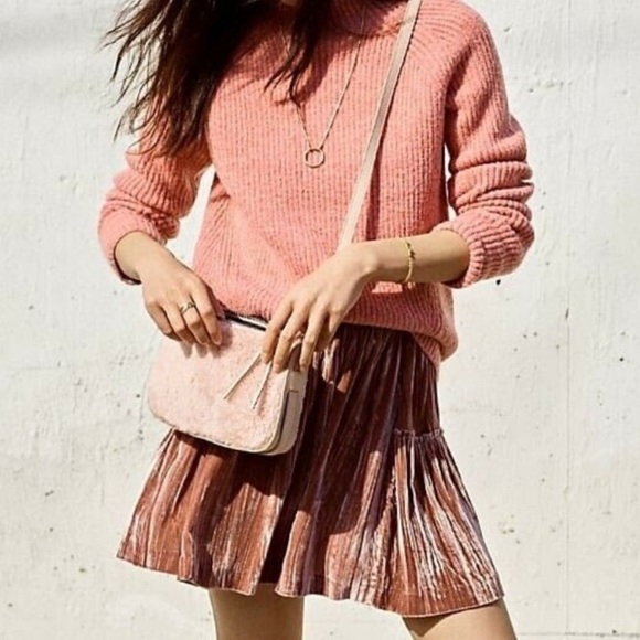 Madewell Sweaters - Madewell Pink Northfield  Mockneck Sweater